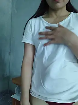 Snapshot of camri-zz chatting on 06.15.26 camri-zz online show from 06.15.26