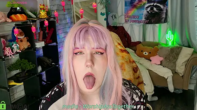 Candy-yeah online show from 07.08.26