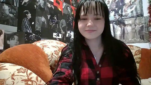Snapshot of LittilePrincess chatting on 06.19.26 LittilePrincess online show from 06.19.26