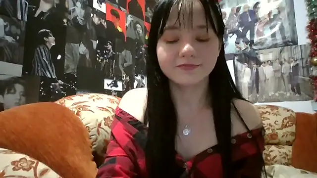 Snapshot of LittilePrincess chatting on 06.20.26 LittilePrincess online show from 06.20.26