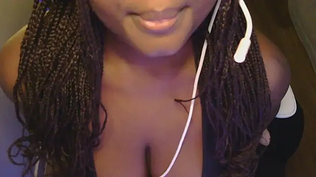 Snapshot of peachpup chatting on 06.15.26 peachpup online show from 06.15.26