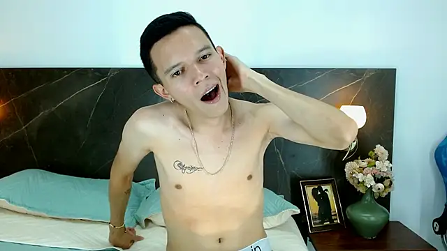 Snapshot of AlexLegendXX chatting on 06.21.26 AlexLegendXX online show from 06.21.26