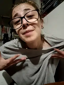 Snapshot of NeedyNina chatting on 07.08.26 NeedyNina online show from 07.08.26