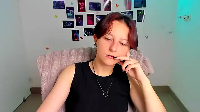 Snapshot of Dilara_Kiss_ chatting on 07.23.26 Dilara Kiss online show from 07.23.26