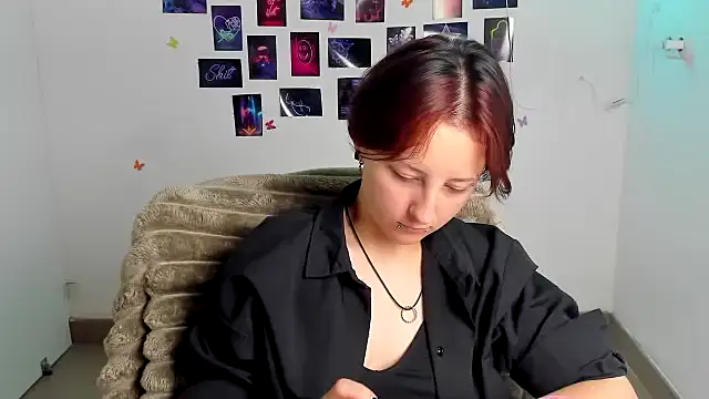 Snapshot of Dilara_Kiss_ chatting on 08.05.26 Dilara Kiss online show from 08.05.26