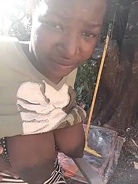 Snapshot of Cherryblush_2 chatting on 07.14.26 Cherryblush 2 online show from 07.14.26