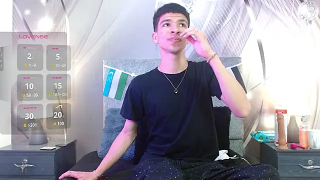 Snapshot of Dilan_Femboy chatting on 07.01.26 Dilan Femboy online show from 07.01.26