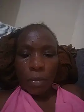 Snapshot of Lovergirlcute chatting on 06.17.26 Lovergirlcute online show from 06.17.26