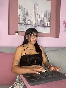 Snapshot of GabyLopez_Pink chatting on 07.07.26 GabyLopez Pink online show from 07.07.26