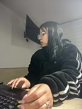 Snapshot of GabyLopez_Pink chatting on 07.31.26 GabyLopez Pink online show from 07.31.26