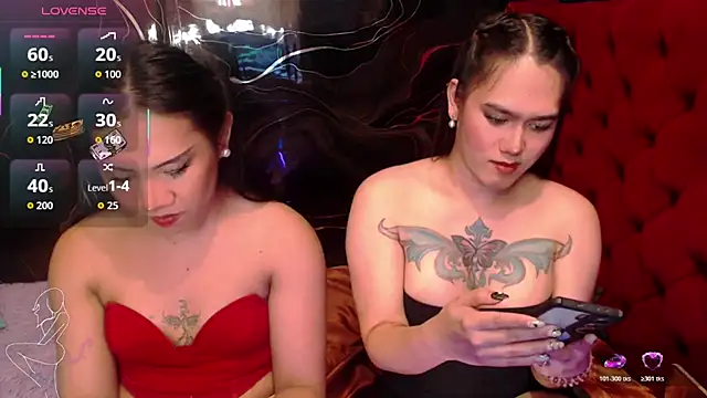 Snapshot of YourtsBella chatting on 07.28.26 YourtsBella online show from 07.28.26