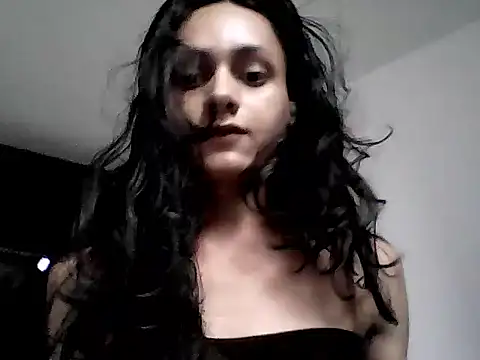 Snapshot of tdetranssexy chatting on 06.17.26 tdetranssexy online show from 06.17.26