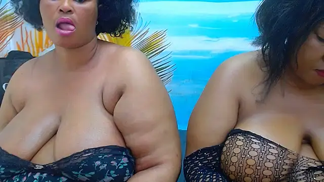 Snapshot of CURVYELEGANCExxx chatting on 07.19.26 CURVYELEGANCExxx online show from 07.19.26