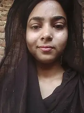 Snapshot of Simran_143 chatting on 06.25.26 Simran 143 online show from 06.25.26