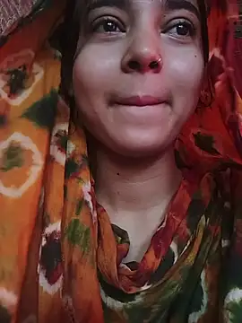 Snapshot of Simran_143 chatting on 07.14.26 Simran 143 online show from 07.14.26