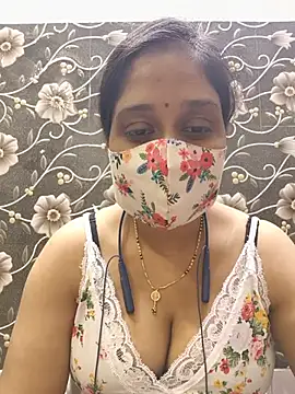 Snapshot of Garimaa_Cherry chatting on 07.31.26 Garimaa Cherry online show from 07.31.26