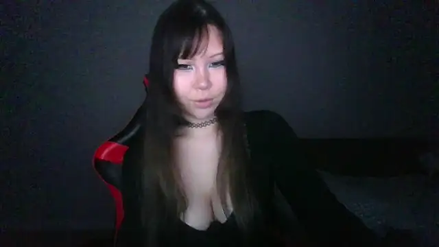 Snapshot of MiaSavageQueen chatting on 06.20.26 MiaSavageQueen online show from 06.20.26