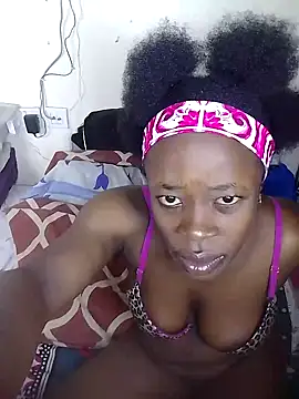 Snapshot of Streetliones chatting on 07.21.26 Streetliones online show from 07.21.26