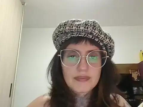 Snapshot of cathyfire chatting on 06.23.26 cathyfire online show from 06.23.26