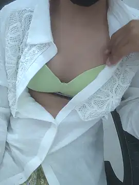 Snapshot of sushmita0 chatting on 06.20.26 sushmita0 online show from 06.20.26