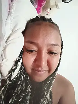 HeLiSa69ebony online show from 07.16.26