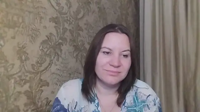 Snapshot of Lauralison chatting on 07.07.26 Lauralison online show from 07.07.26