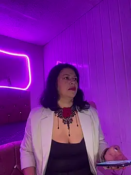 Snapshot of Selin_Sweet9 chatting on 06.19.26 Selin Sweet9 online show from 06.19.26