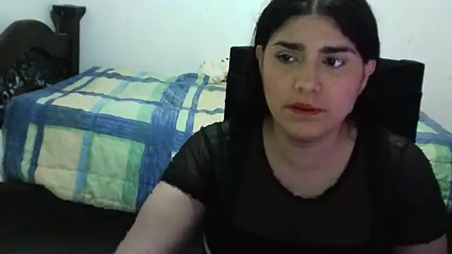 Snapshot of CarolinaMoretti chatting on 07.27.26 CarolinaMoretti online show from 07.27.26