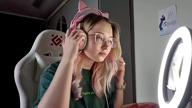 FunnyLila online show from 06.28.26
