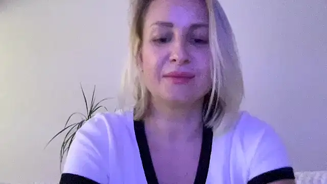 Delissaxx online show from 06.24.26