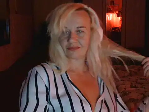 Ravelynni online show from 08.08.26