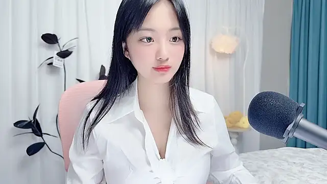 Snapshot of Winnie666999 chatting on 07.25.26 Winnie666999 online show from 07.25.26
