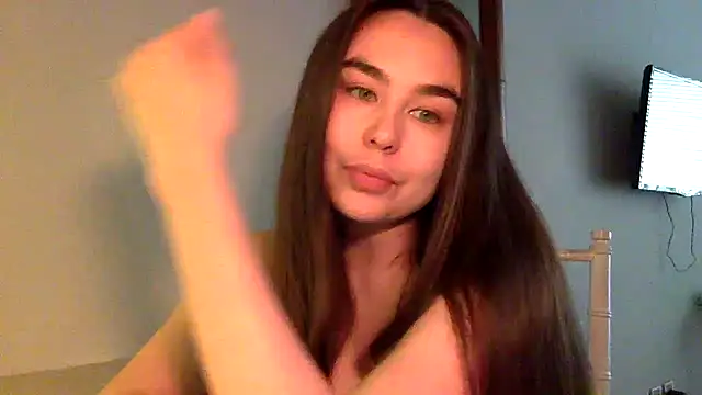 Snapshot of Tiorina chatting on 06.27.26 Tiorina online show from 06.27.26
