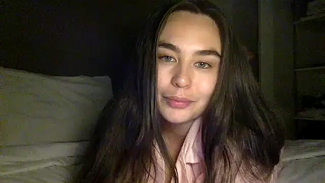 Snapshot of Tiorina chatting on 06.30.26 Tiorina online show from 06.30.26