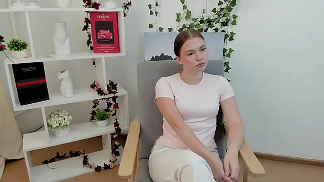 BeverlyEastmond online show from 06.25.26