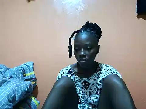 Snapshot of petite_clara2 chatting on 07.02.26 petite clara2 online show from 07.02.26