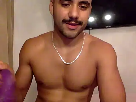 Snapshot of Hot_latinboy96 chatting on 06.21.26 Hot latinboy96 online show from 06.21.26