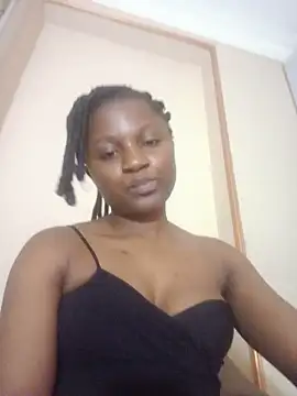 Snapshot of Darkskingir chatting on 06.21.26 Darkskingir online show from 06.21.26