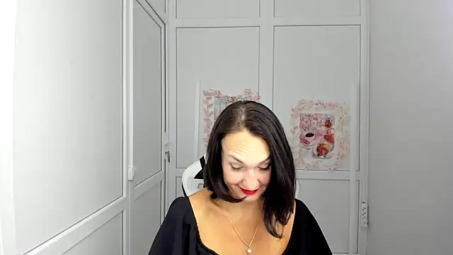 Snapshot of OliviaKateee chatting on 07.17.26 OliviaKateee online show from 07.17.26