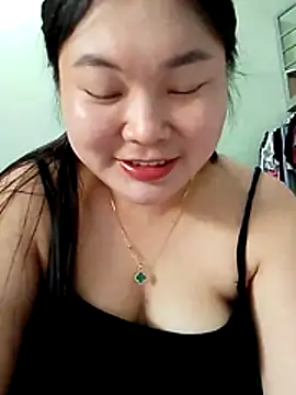 Snapshot of trangmy-love chatting on 06.23.26 trangmy-love online show from 06.23.26