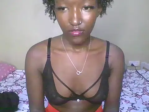 Snapshot of Keilay chatting on 06.25.26 Keilay online show from 06.25.26