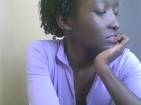Snapshot of Keilay chatting on 07.13.26 Keilay online show from 07.13.26