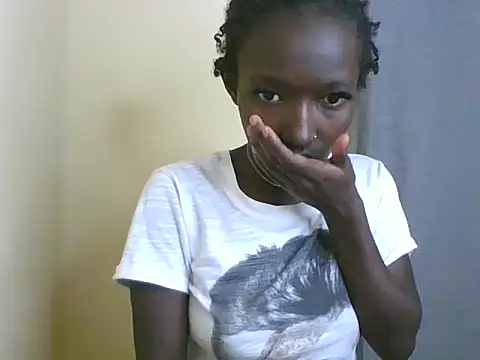 Snapshot of Keilay chatting on 07.28.26 Keilay online show from 07.28.26