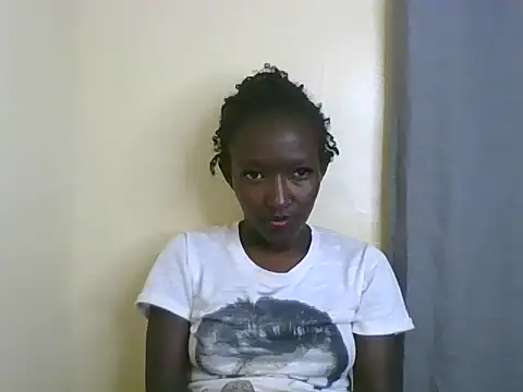 Snapshot of Keilay chatting on 07.28.26 Keilay online show from 07.28.26