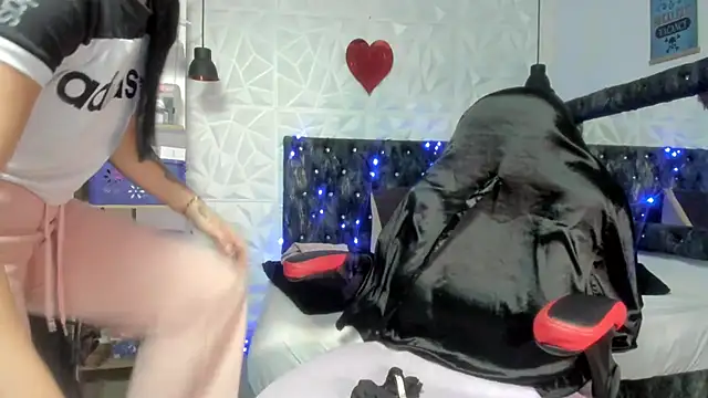 Snapshot of ariell_dl chatting on 07.18.26 ariell dl online show from 07.18.26