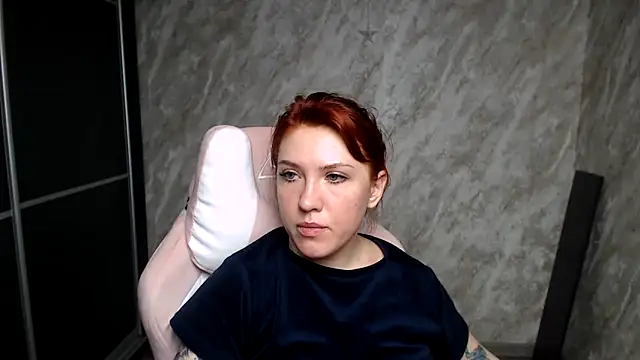 Snapshot of Reginasmilee chatting on 03.11.26 Reginasmilee online show from 03.11.26