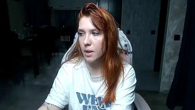 Snapshot of Reginasmilee chatting on 03.23.26 Reginasmilee online show from 03.23.26
