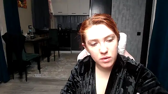 Snapshot of Reginasmilee chatting on 04.07.26 Reginasmilee online show from 04.07.26