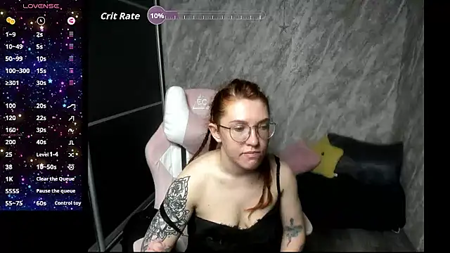 Snapshot of Reginasmilee chatting on 05.25.26 Reginasmilee online show from 05.25.26