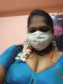 Snapshot of yalini1431 chatting on 07.15.26 yalini1431 online show from 07.15.26